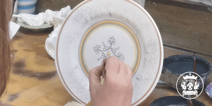 RAFFAELLESCO DELUXE: Gravy Sauce Boat with Tray - Artistica.com