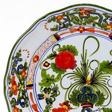 FAENZA-CARNATION: Scalloped dinner plate (11 D) - DERUTA OF ITALY